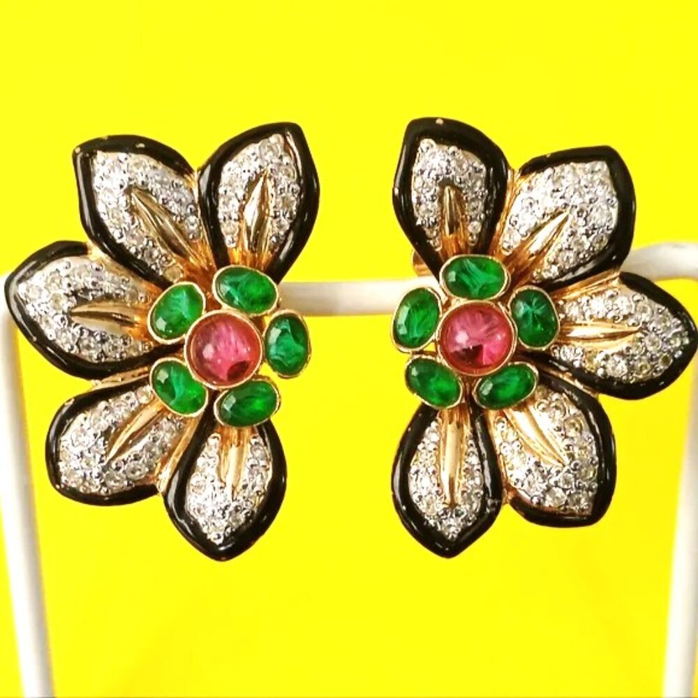 โค๏ธRare VINTAGE VOGUE BIJOUX FLOWER Rhinestone & Glass Cabachons Clip On Earrings